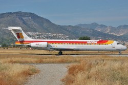 70000829_Iberia_MD87_EC-EXN.jpg