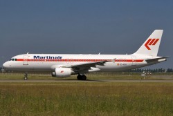 _2000207_Martinair_A320_EC-HZU.jpg
