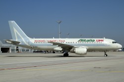 EI-DSA_Alitalia_A320_Muoviamo-chi-Muove_MG_8162.jpg