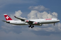 HB-JMC_Swiss_A340-300_MG_7969.jpg