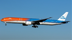 PH-BVA_KLM_B773_Orange-Pride-100Y_MG_4621.jpg