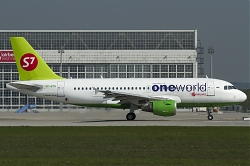 VP-BTN_S7-Airlines_A319_Oneworld_MG_1886.jpg