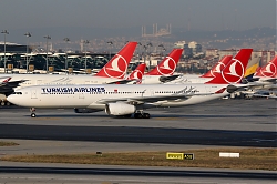 2549_A330_TC-LOA_Turkish~0.jpg