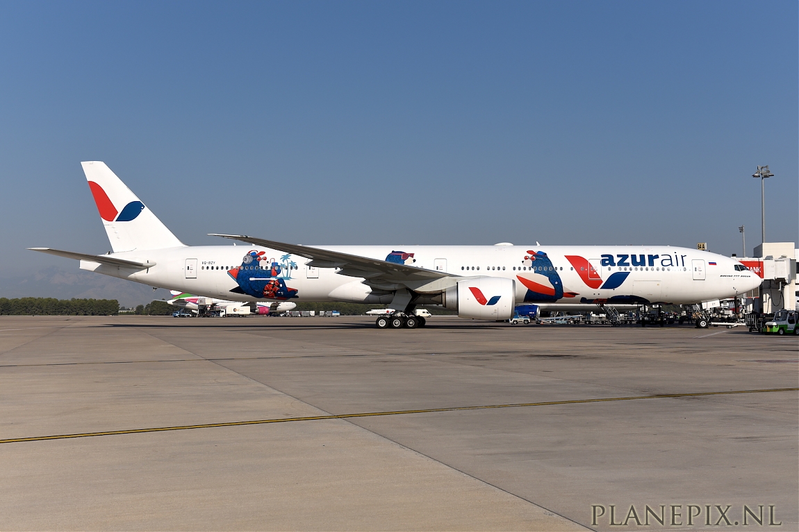 Боинг zf. 767 Азур. Боинг Азур Эйр. Azur Air 777. Самолет Азур Эйр Боинг 777.