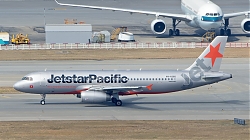 8062007_JetstarPacific_A320_VN-A560__HKG_25012018.jpg