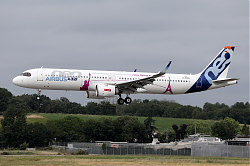 3735_A321N_D-AVZO_Airbus_1400.jpg
