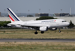 4277_A318_F-GUGM_Air_France_1400.jpg
