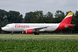 5602_A320_EC-LAA_Iberia_Express_1400.jpg