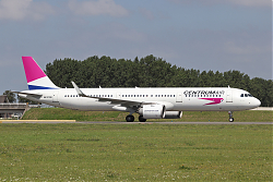 6993_A321N_UK32130_Centrumair_1400.jpg