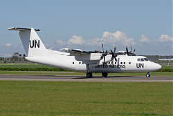 V1_2938_DHC7_C-FZKM_Voyageur_Airways_UN_1400.jpg